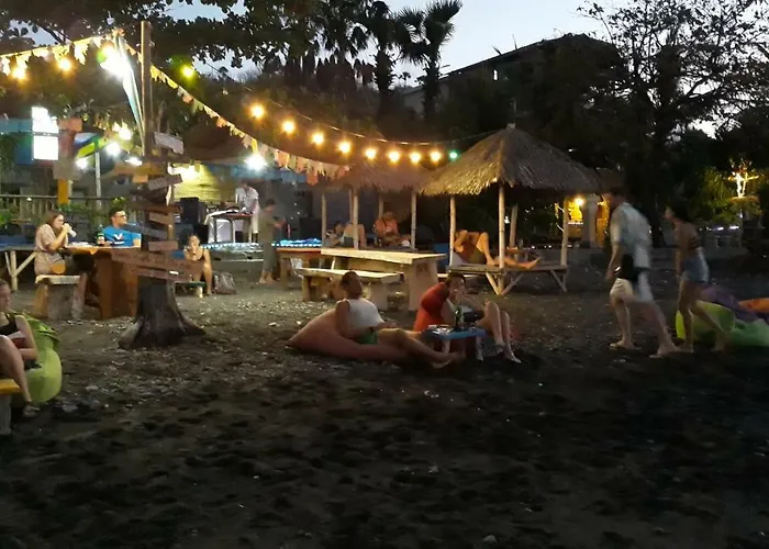 Barracuda Beach Hostel Amed 